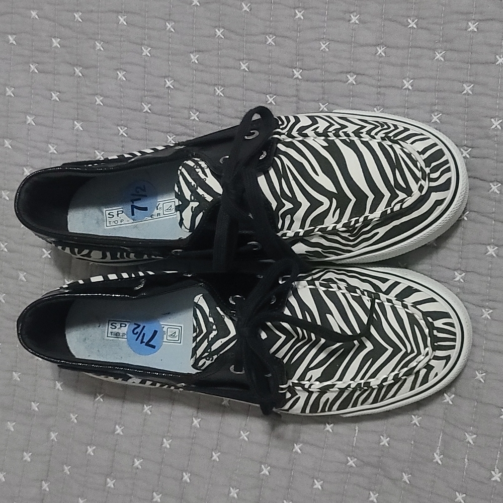 Sperry Zebra Print Topsiders  Size 7.5 M